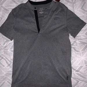 ARMANI EXCHANGE T-SHIRT NEVER WORN